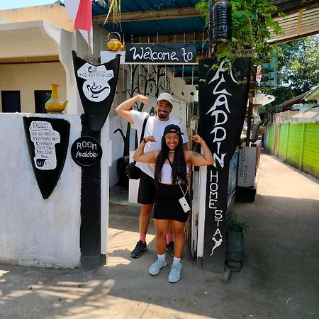 Aladdin Homestay Гили Еър Екстериор снимка